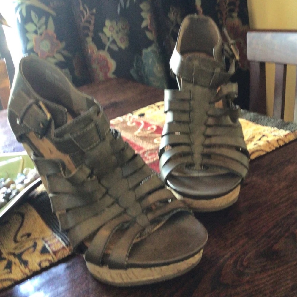 MIA Sandals